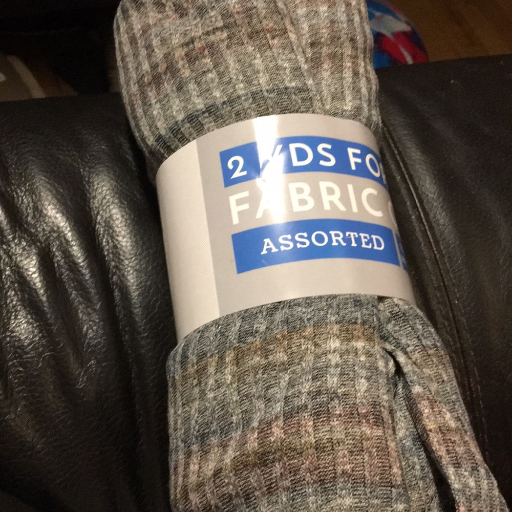David textiles inc -100 percent polyester 4 yrds